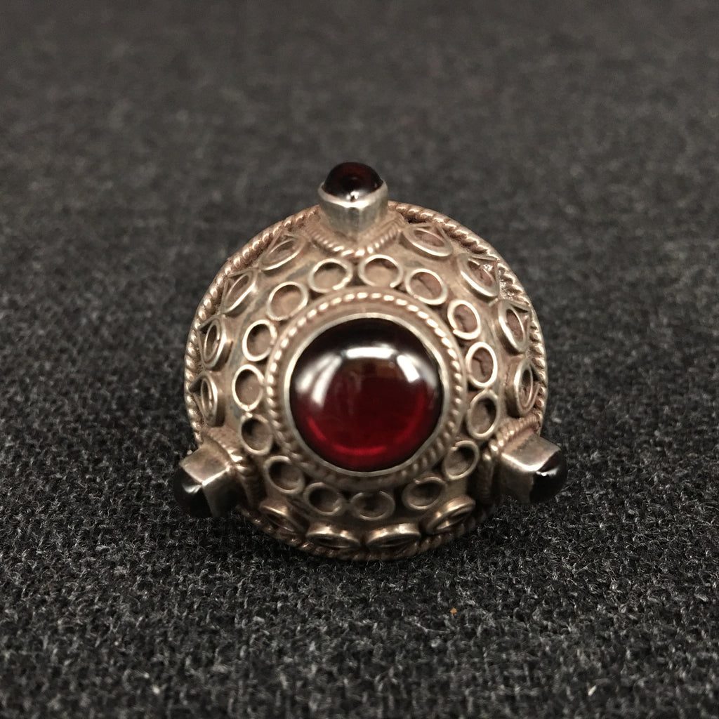 Antique Handmade Himalayan Garnet and Silver Ring Jewelry at Mahakala Fine Arts